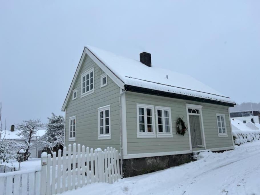 Elins Gjestehus Egersund Ngoại thất bức ảnh