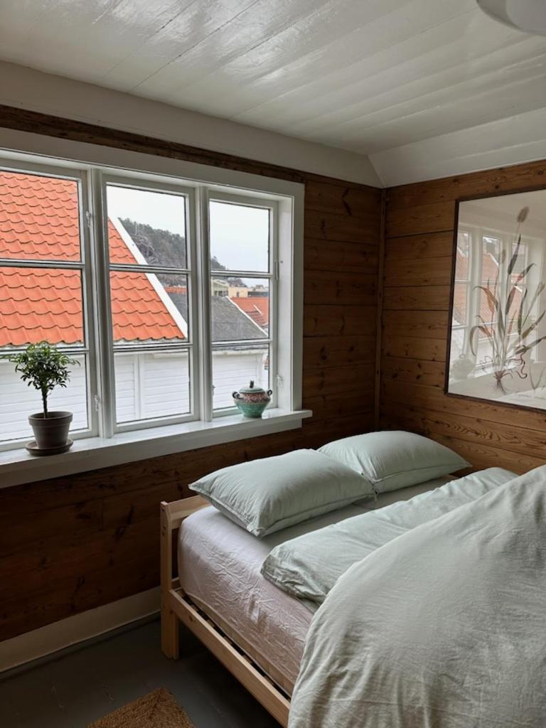 Elins Gjestehus Egersund Ngoại thất bức ảnh